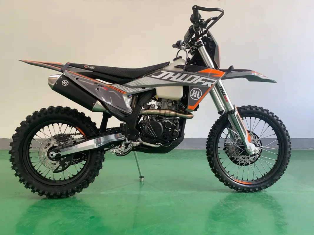 Мотоцикл JHLMOTO JHLofr ZR6 YBS300 (176MN)